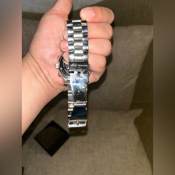 Michael Kors Metallic Silver Watch with Chronograph - Picture 6 of 10